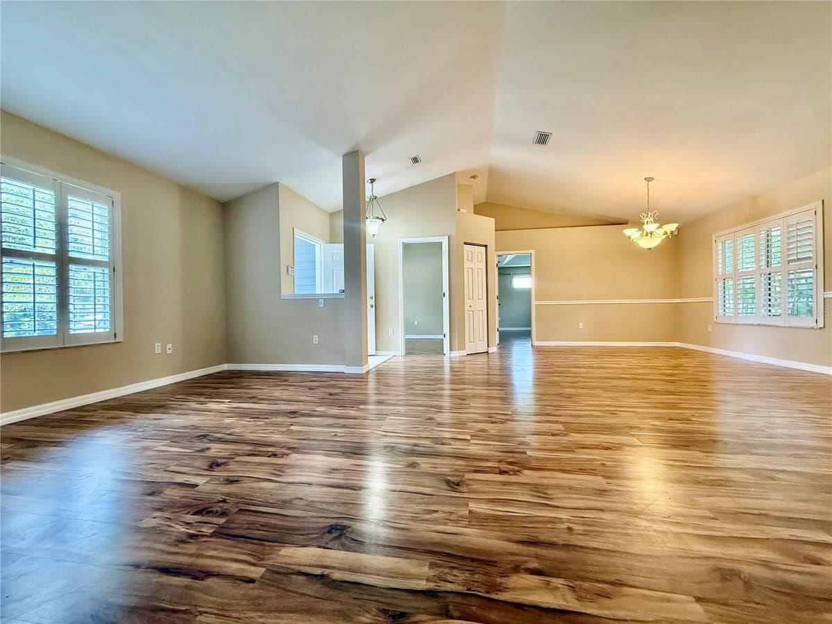 8032 51ST LANE — photo 3 of 15