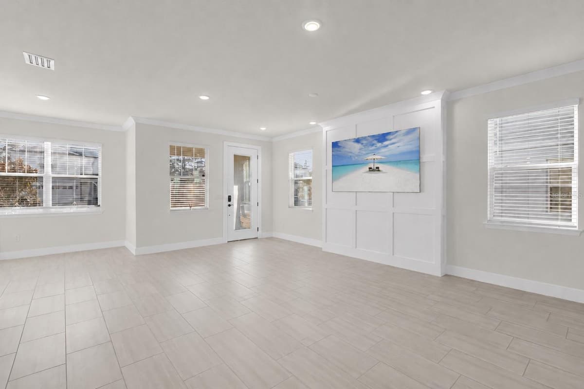 5786 WOODEN PINE DRIVE — photo 11 of 35