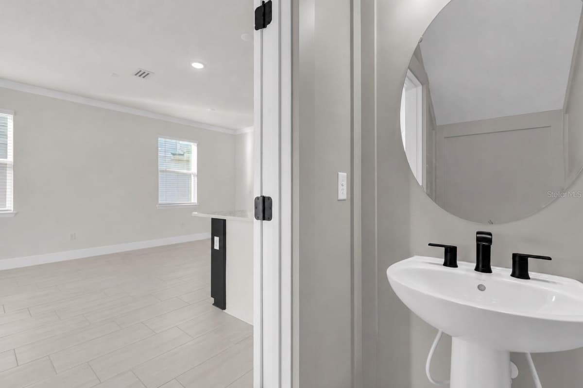 5786 WOODEN PINE DRIVE — photo 16 of 35