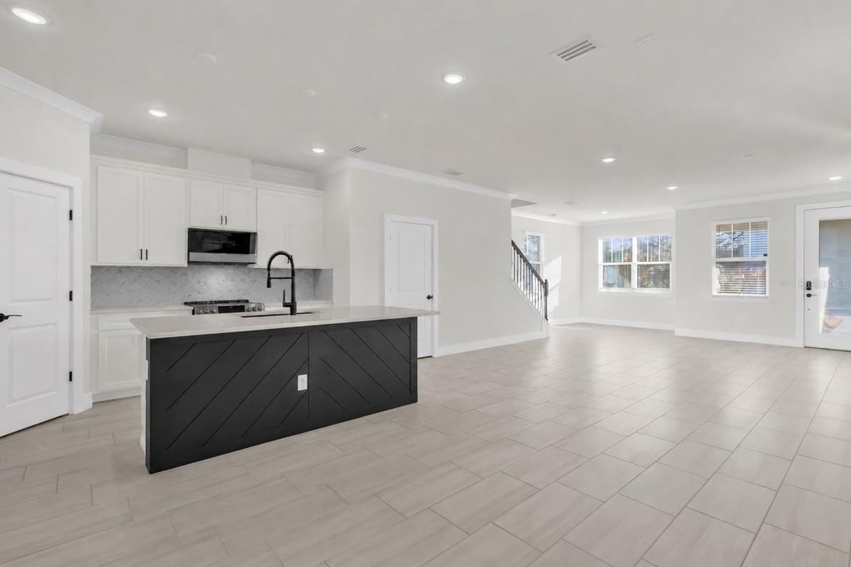 5786 WOODEN PINE DRIVE — photo 14 of 35