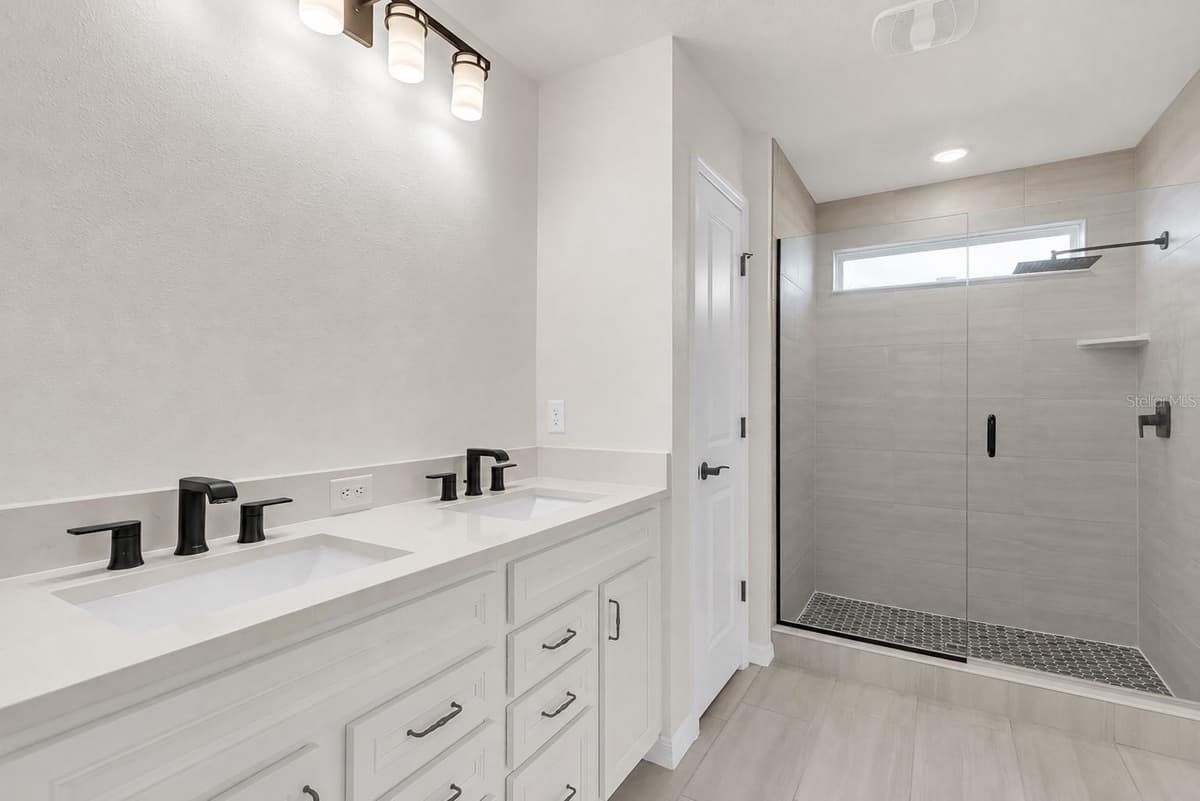 5786 WOODEN PINE DRIVE — photo 24 of 35
