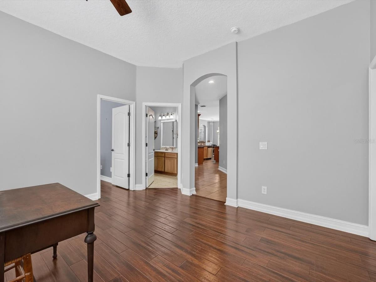 112 BEDFORD COURT — photo 19 of 38