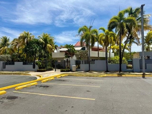 457 CHALETS DE LA PLAYA — photo 37 of 45