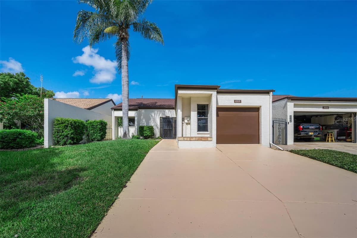 4519 SOMERSET PLACE — photo 4 of 55