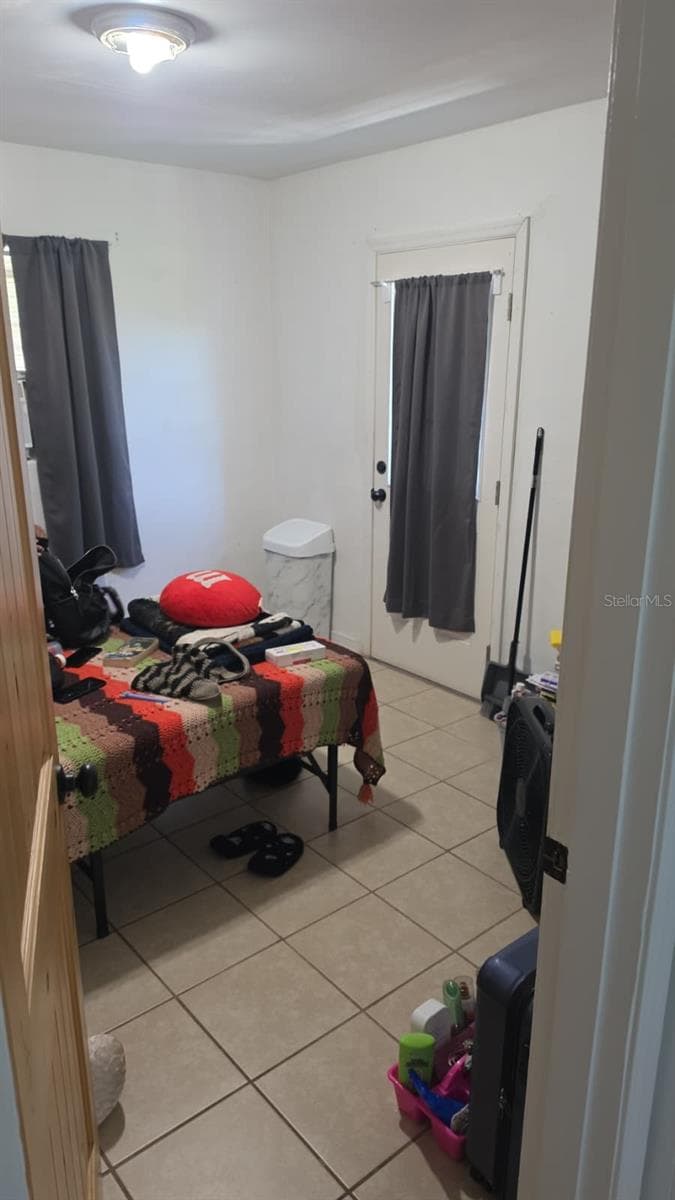 114 ANARECE AVENUE — photo 11 of 20