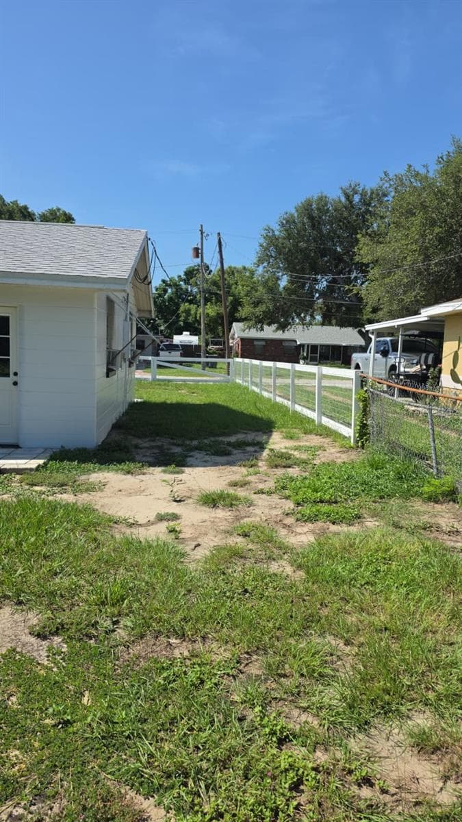114 ANARECE AVENUE — photo 7 of 20