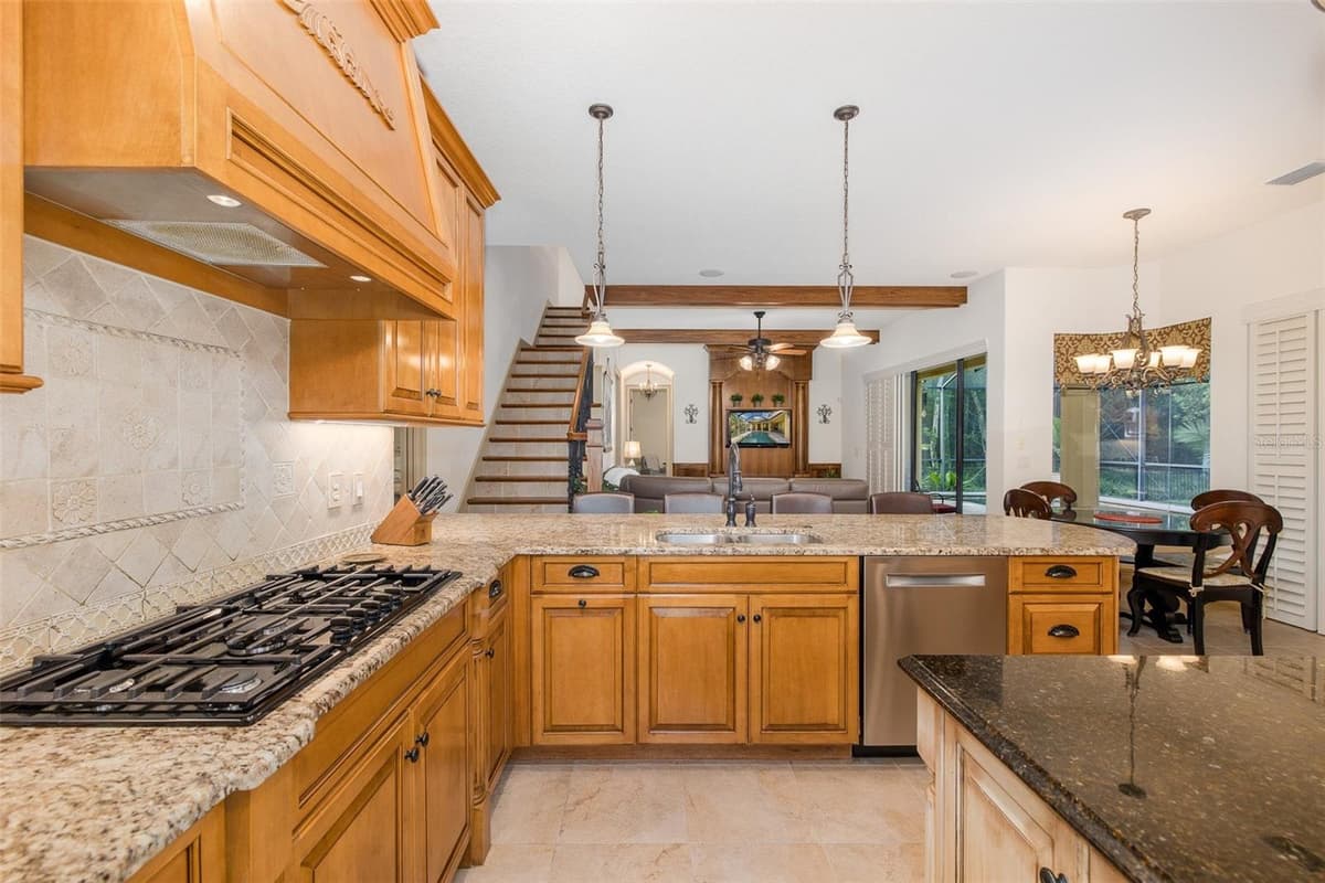 15312 AZRA DRIVE — photo 24 of 69