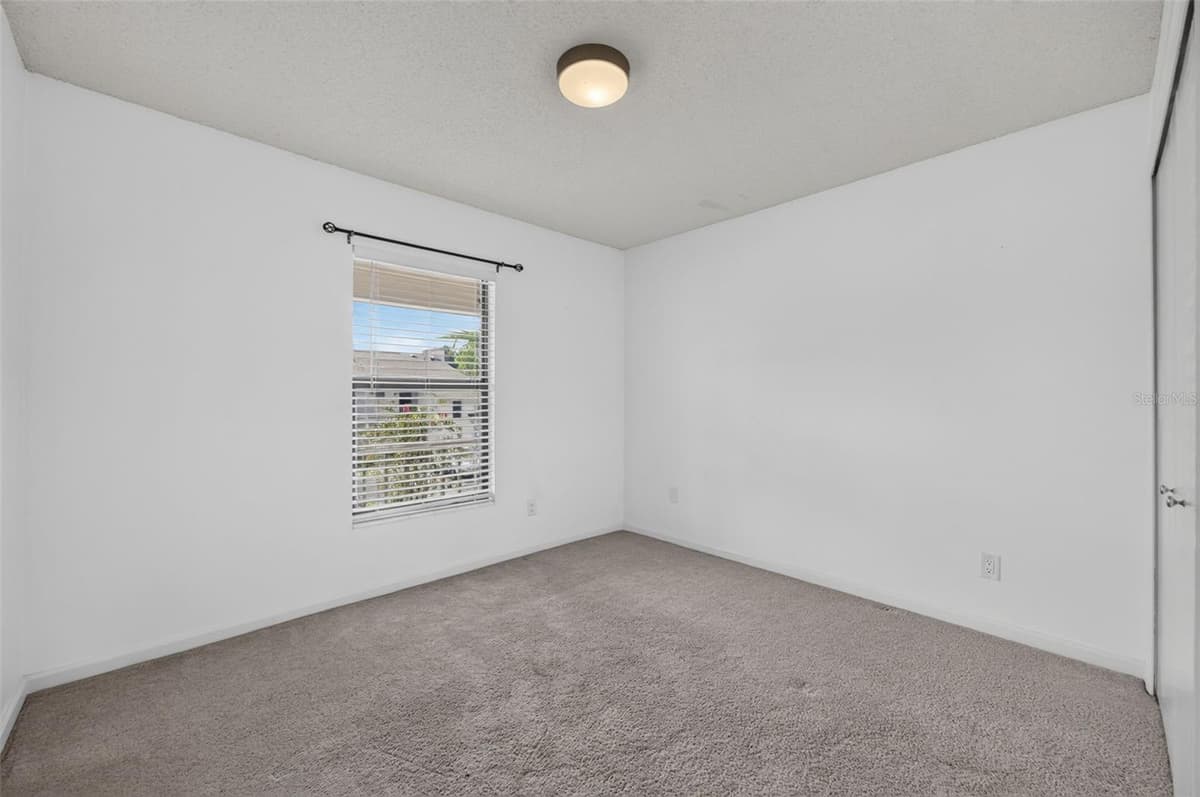 3004 PLAZA TERRACE DRIVE — photo 16 of 21