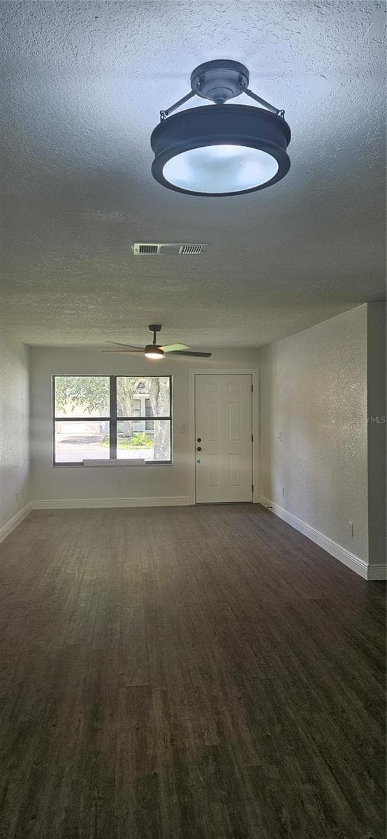 501 LOOMIS TRAIL — photo 9 of 23