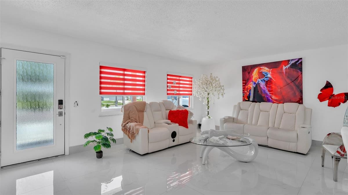 8301 LOPEZ DRIVE — photo 7 of 63