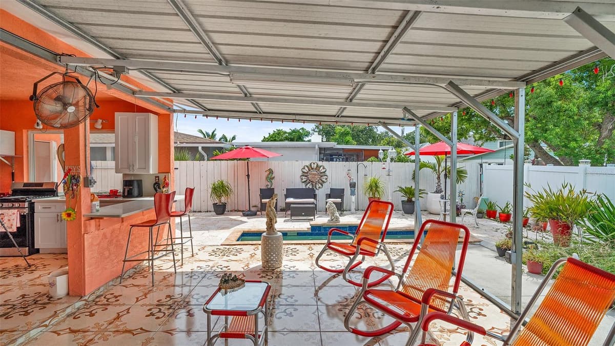 8301 LOPEZ DRIVE — photo 25 of 63