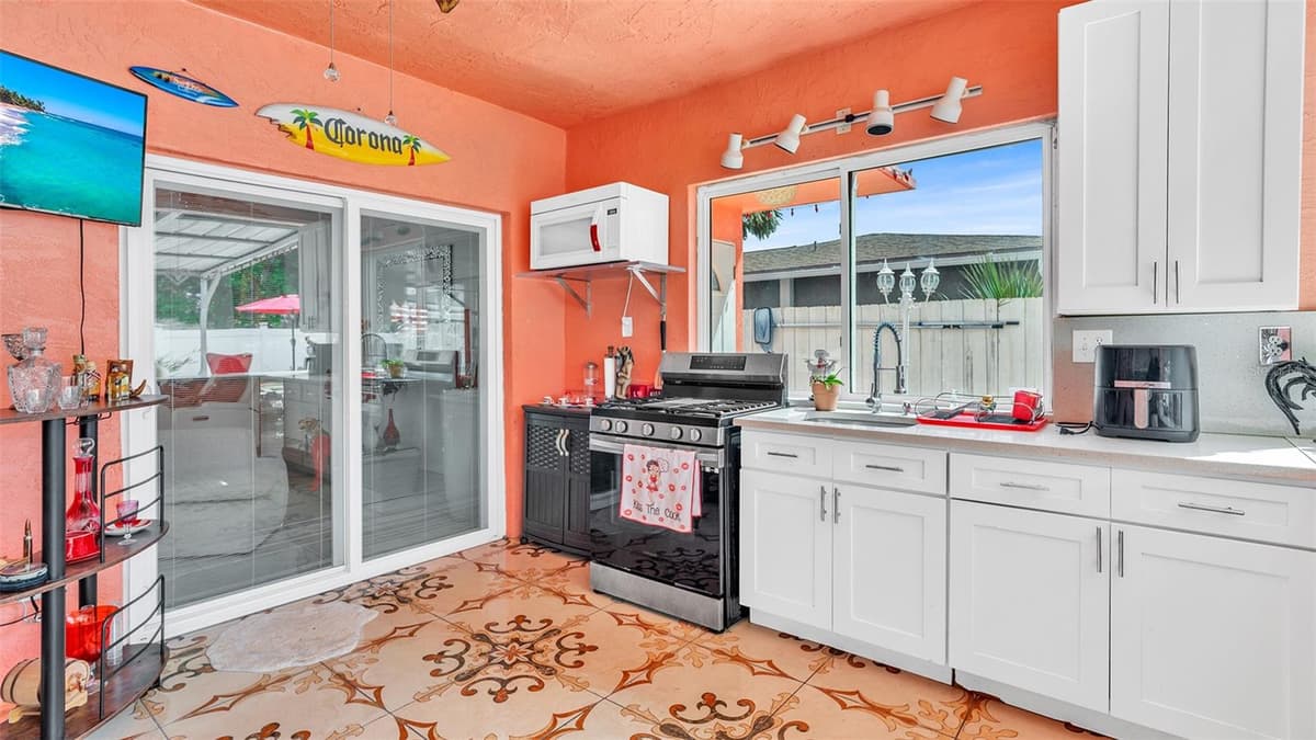 8301 LOPEZ DRIVE — photo 36 of 63