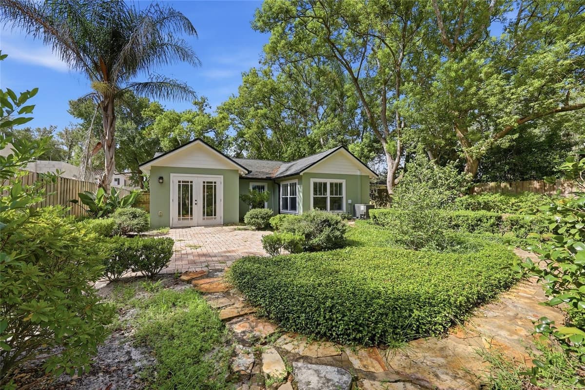 1431 PALM AVENUE — photo 26 of 38