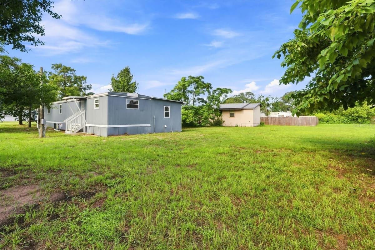 16137 LAUDERDALE STREET — photo 40 of 45