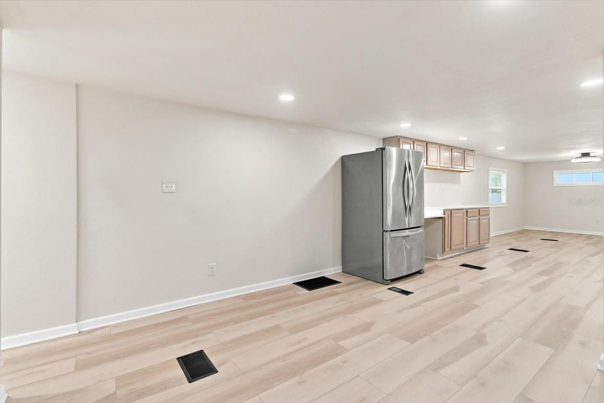 16137 LAUDERDALE STREET — photo 26 of 45