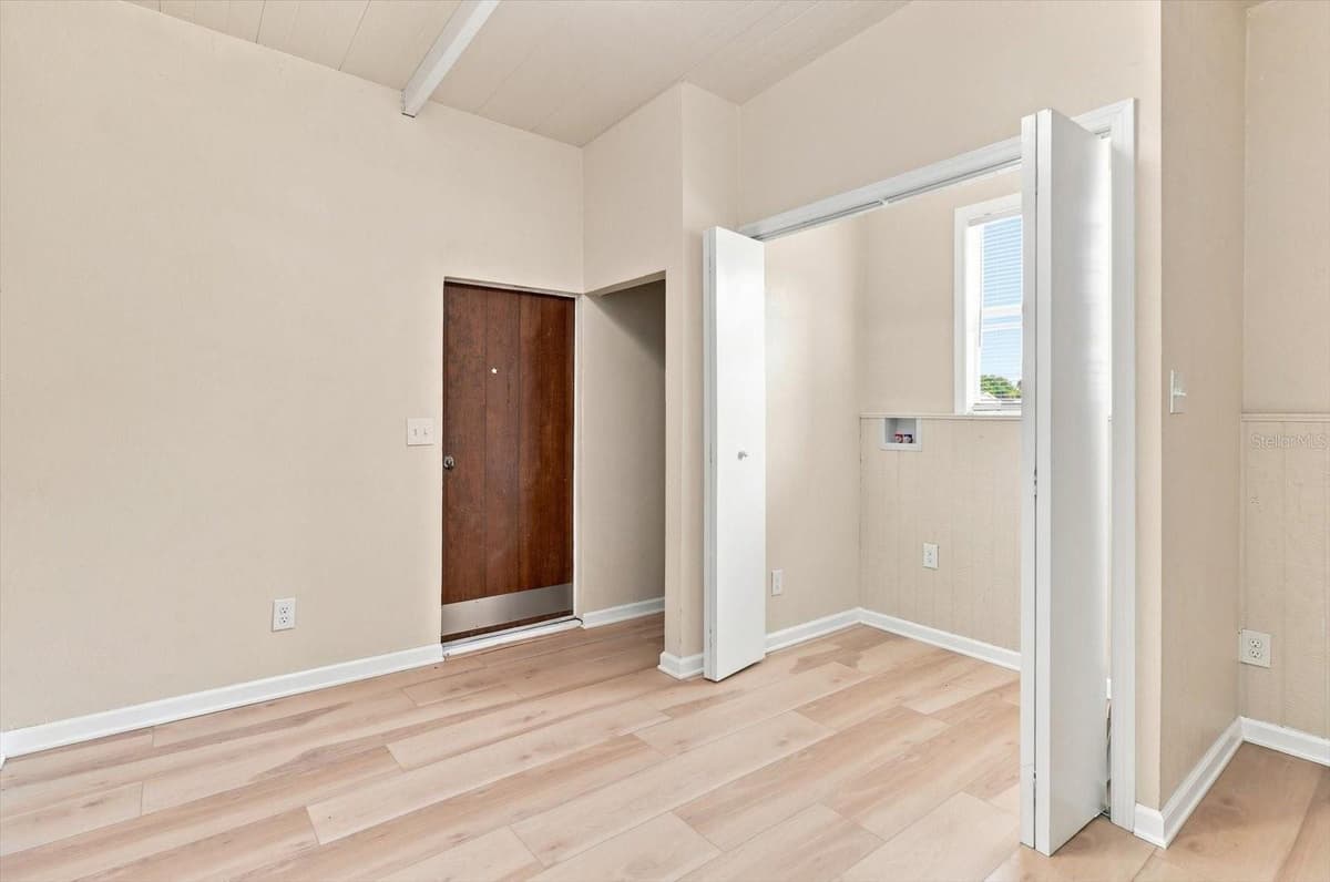16137 LAUDERDALE STREET — photo 33 of 45