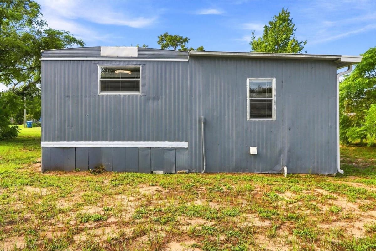 16137 LAUDERDALE STREET — photo 41 of 45