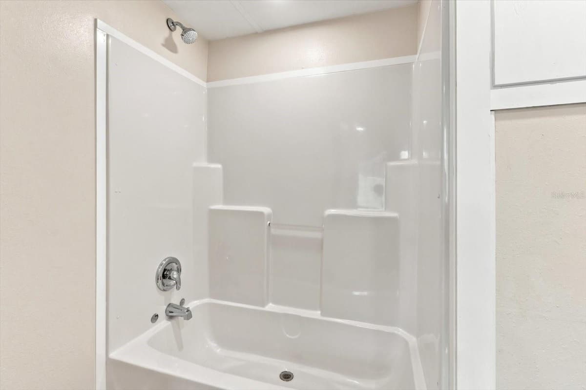 16137 LAUDERDALE STREET — photo 36 of 45
