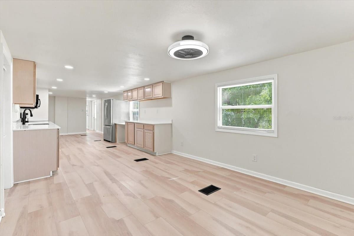 16137 LAUDERDALE STREET — photo 17 of 45