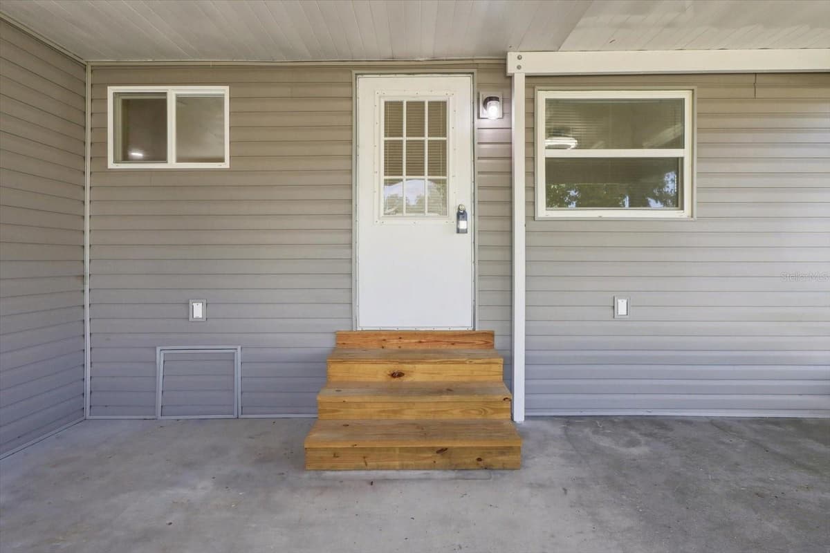 16137 LAUDERDALE STREET — photo 14 of 45