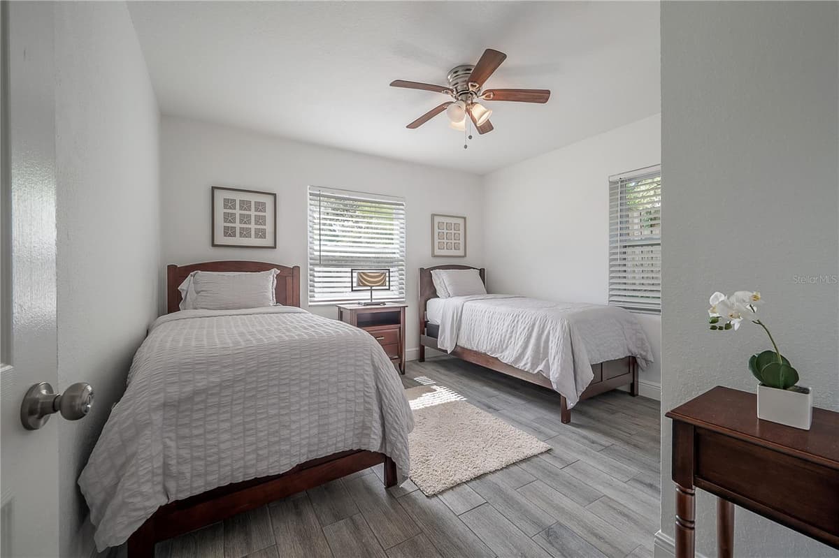 7204 15TH STREET — photo 17 of 38