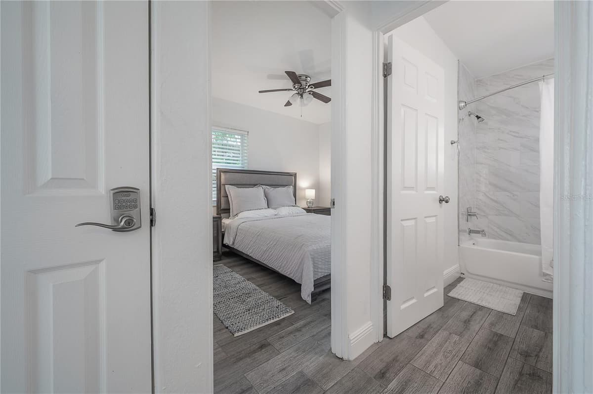 7204 15TH STREET — photo 12 of 38