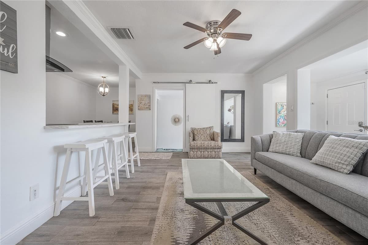 7204 15TH STREET — photo 11 of 38