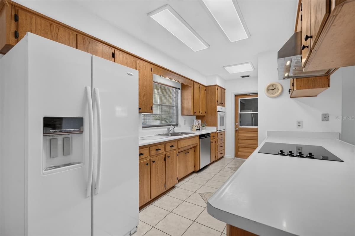 2453 WORTHINGTON ROAD — photo 8 of 34