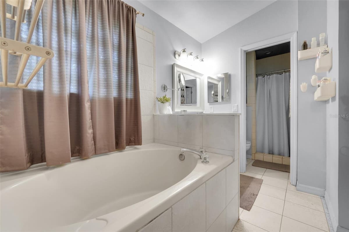 130 W 8TH ST — photo 14 of 24