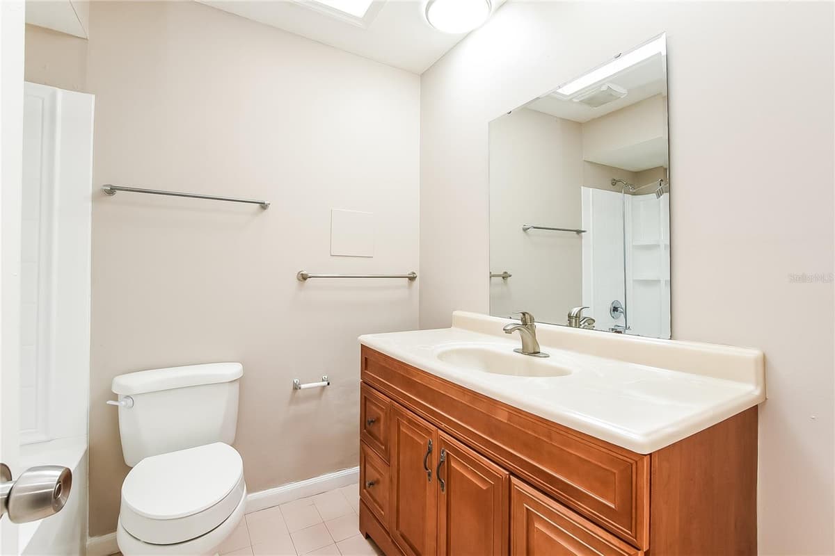 6529 PRECOURT DRIVE — photo 12 of 25
