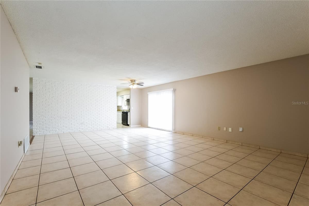 6529 PRECOURT DRIVE — photo 6 of 25