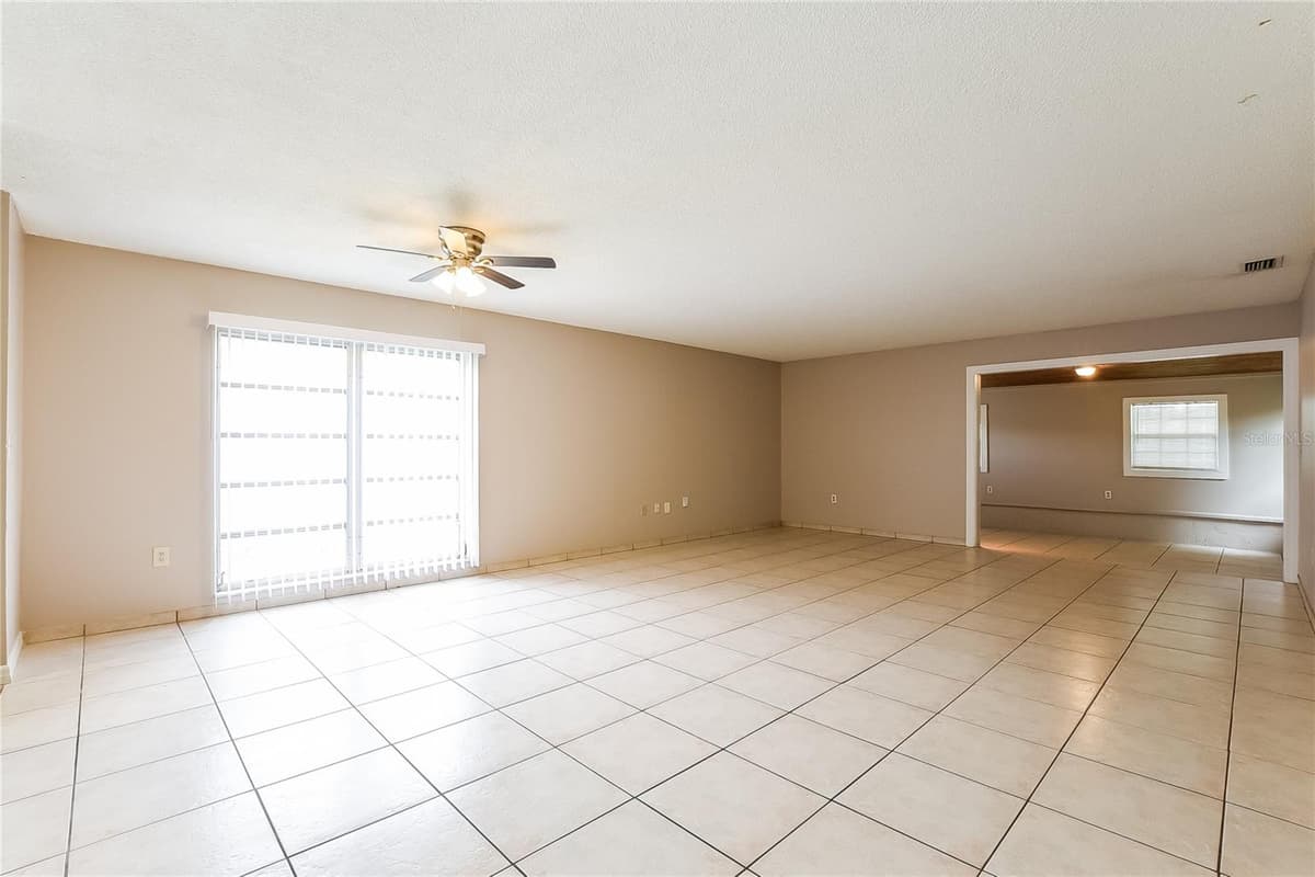 6529 PRECOURT DRIVE — photo 5 of 25