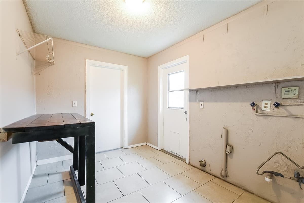 6529 PRECOURT DRIVE — photo 22 of 25