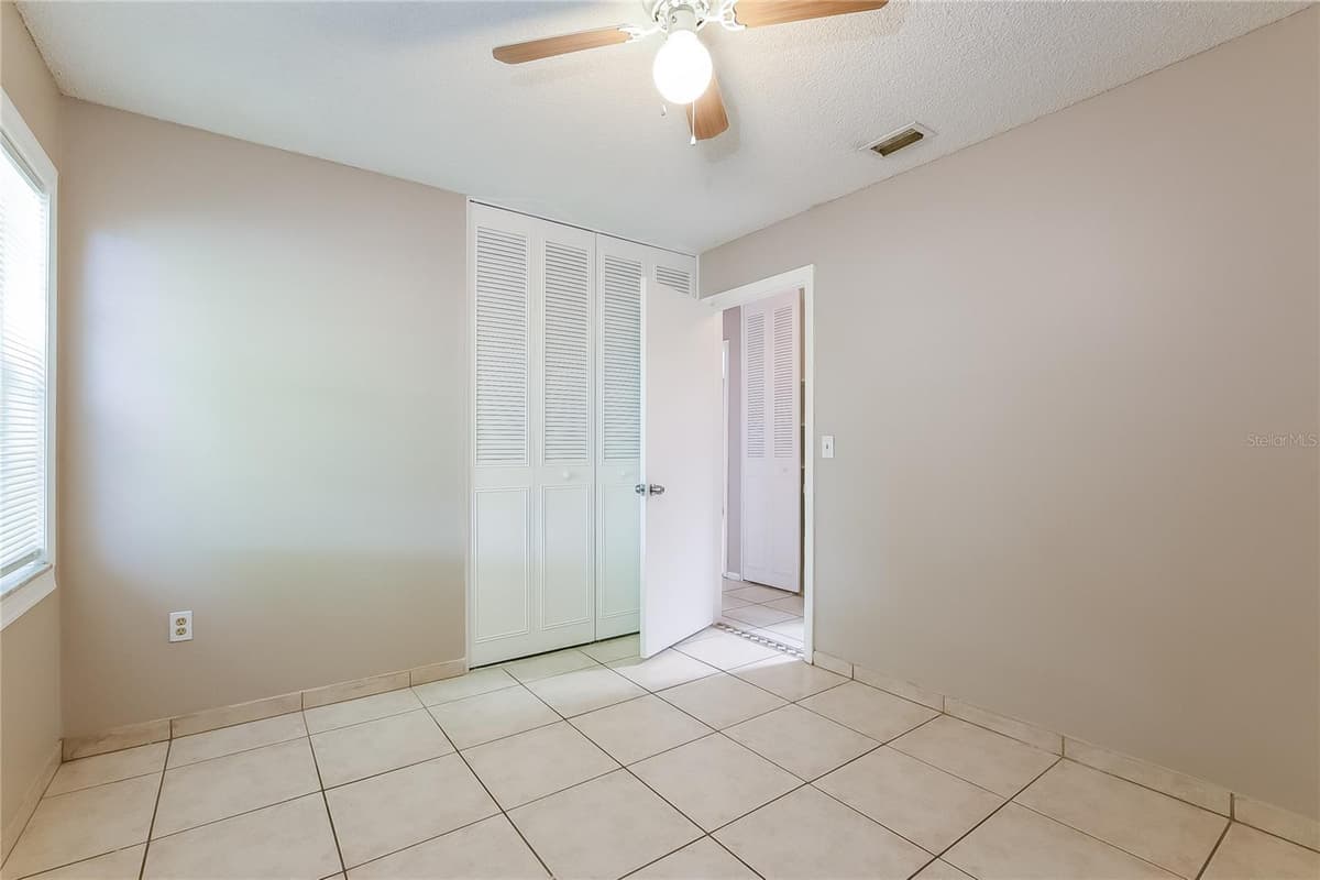 6529 PRECOURT DRIVE — photo 15 of 25