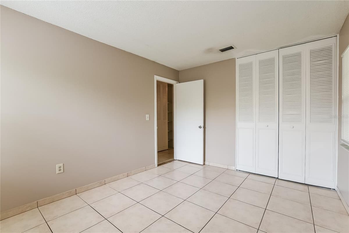6529 PRECOURT DRIVE — photo 17 of 25