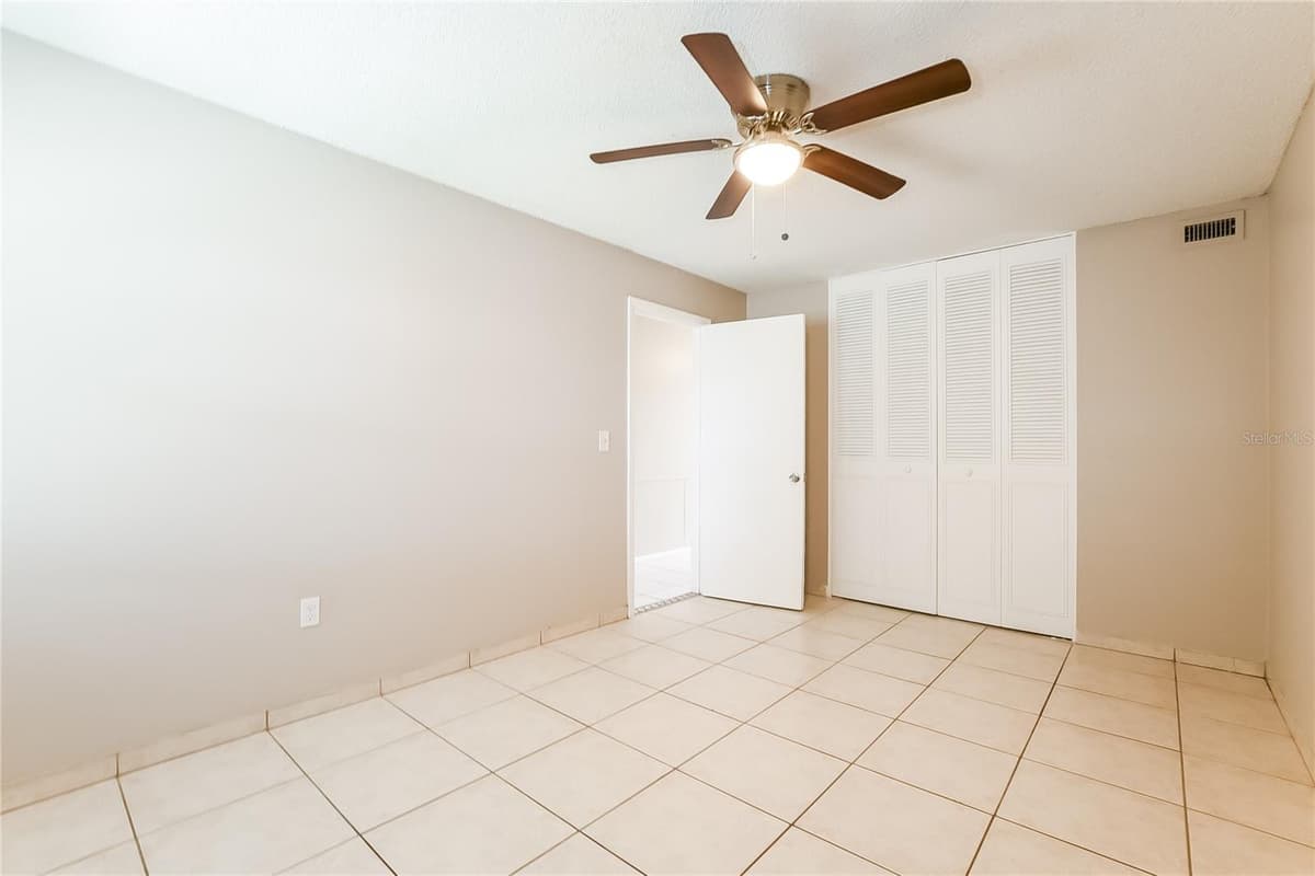 6529 PRECOURT DRIVE — photo 11 of 25