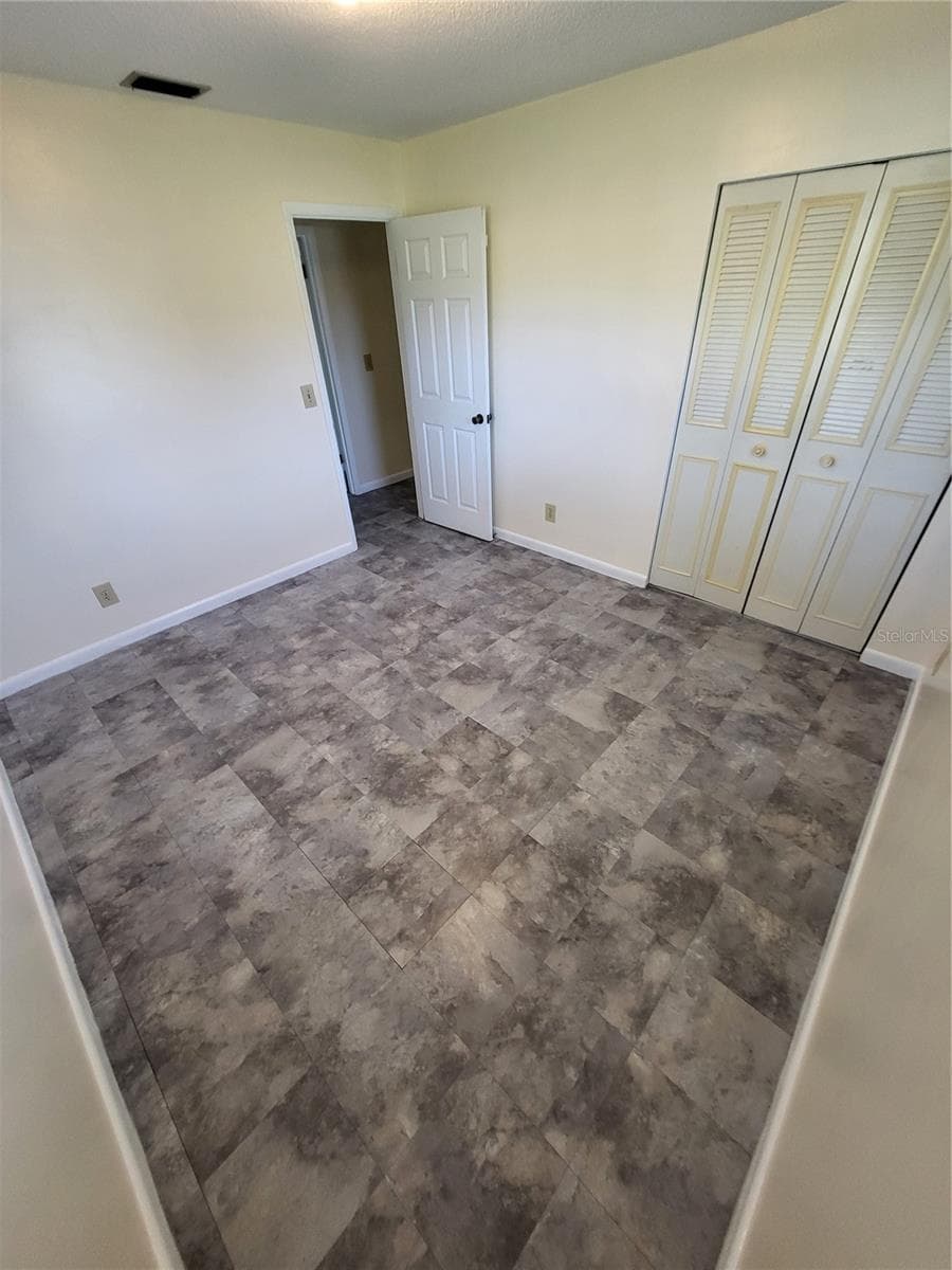 2620 HOWARD STREET — photo 19 of 27