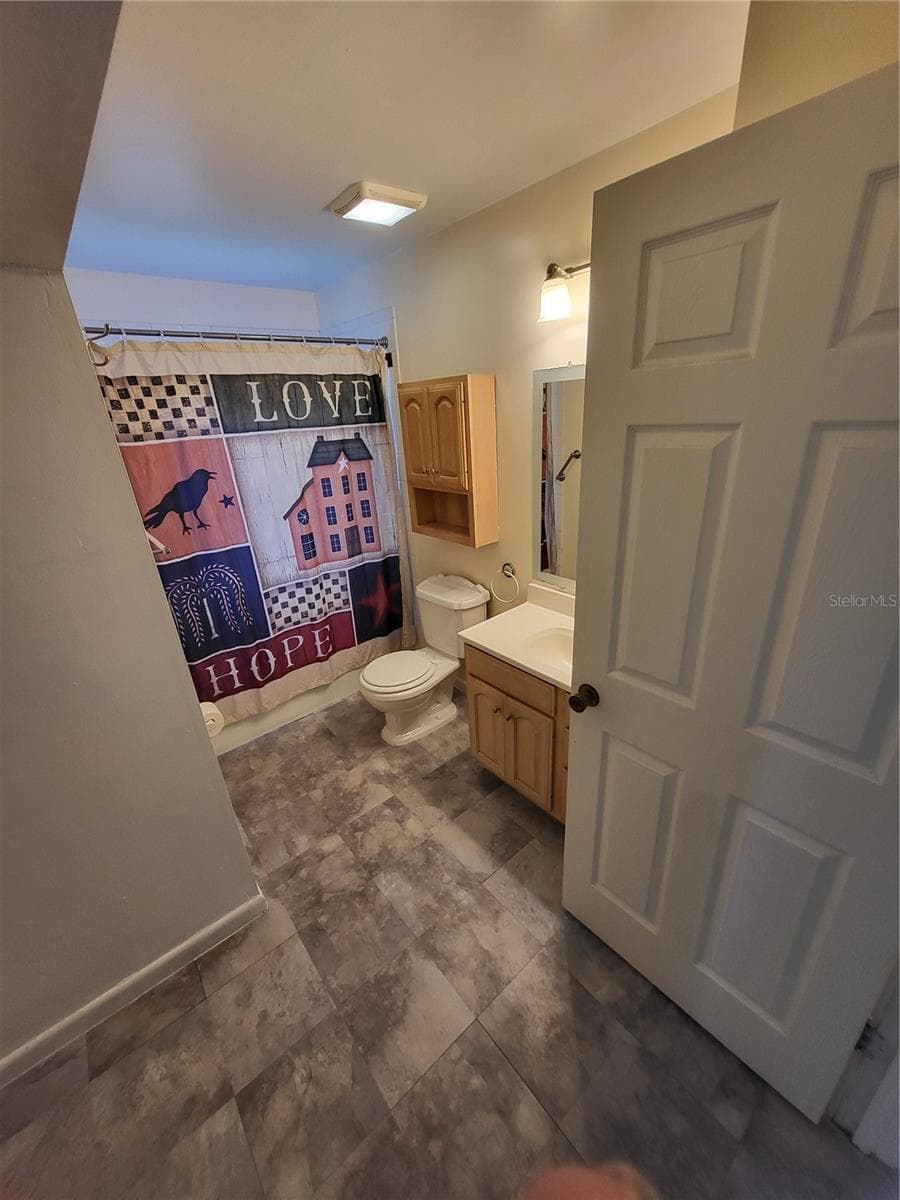 2620 HOWARD STREET — photo 16 of 27