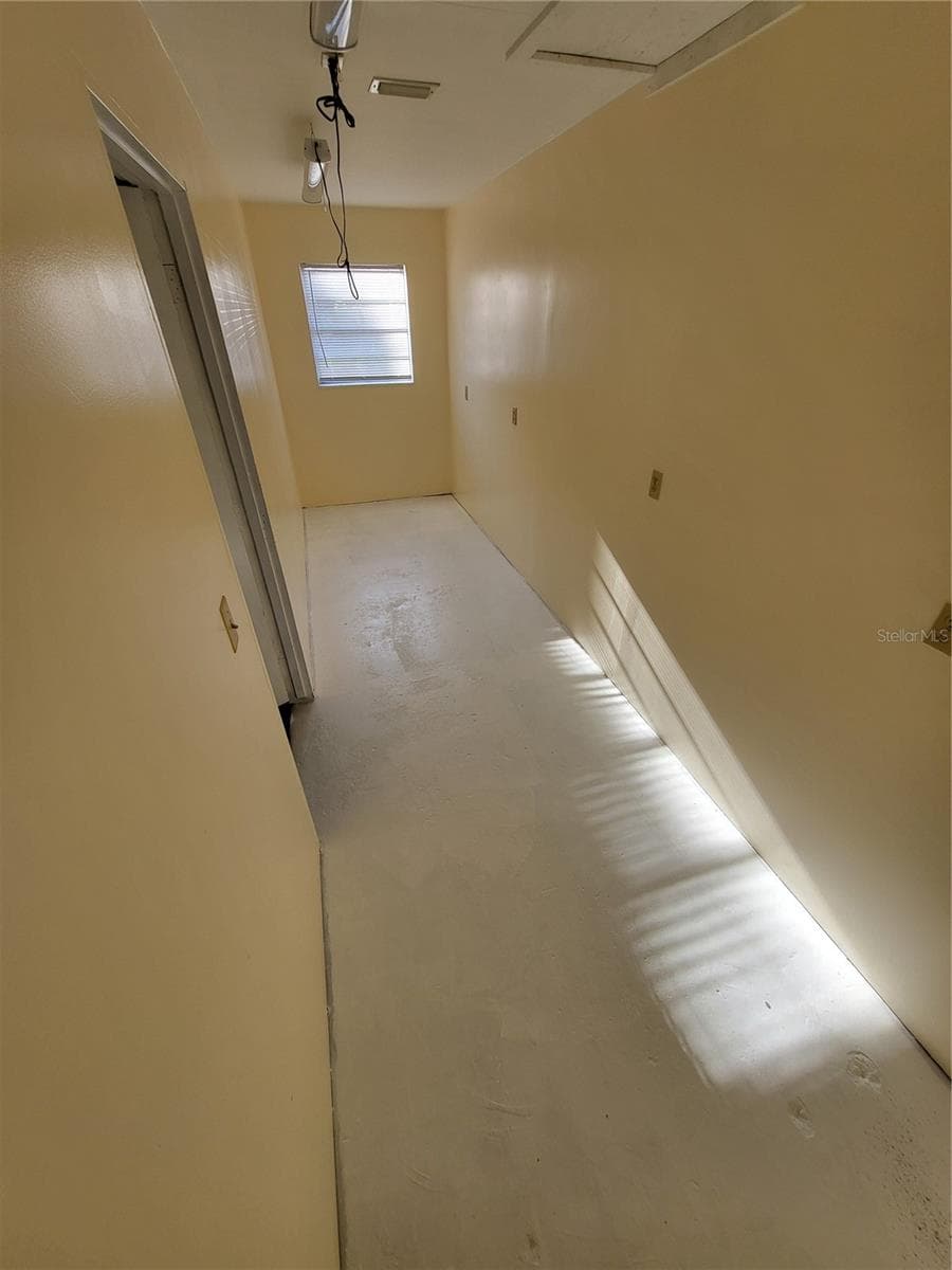 2620 HOWARD STREET — photo 9 of 27