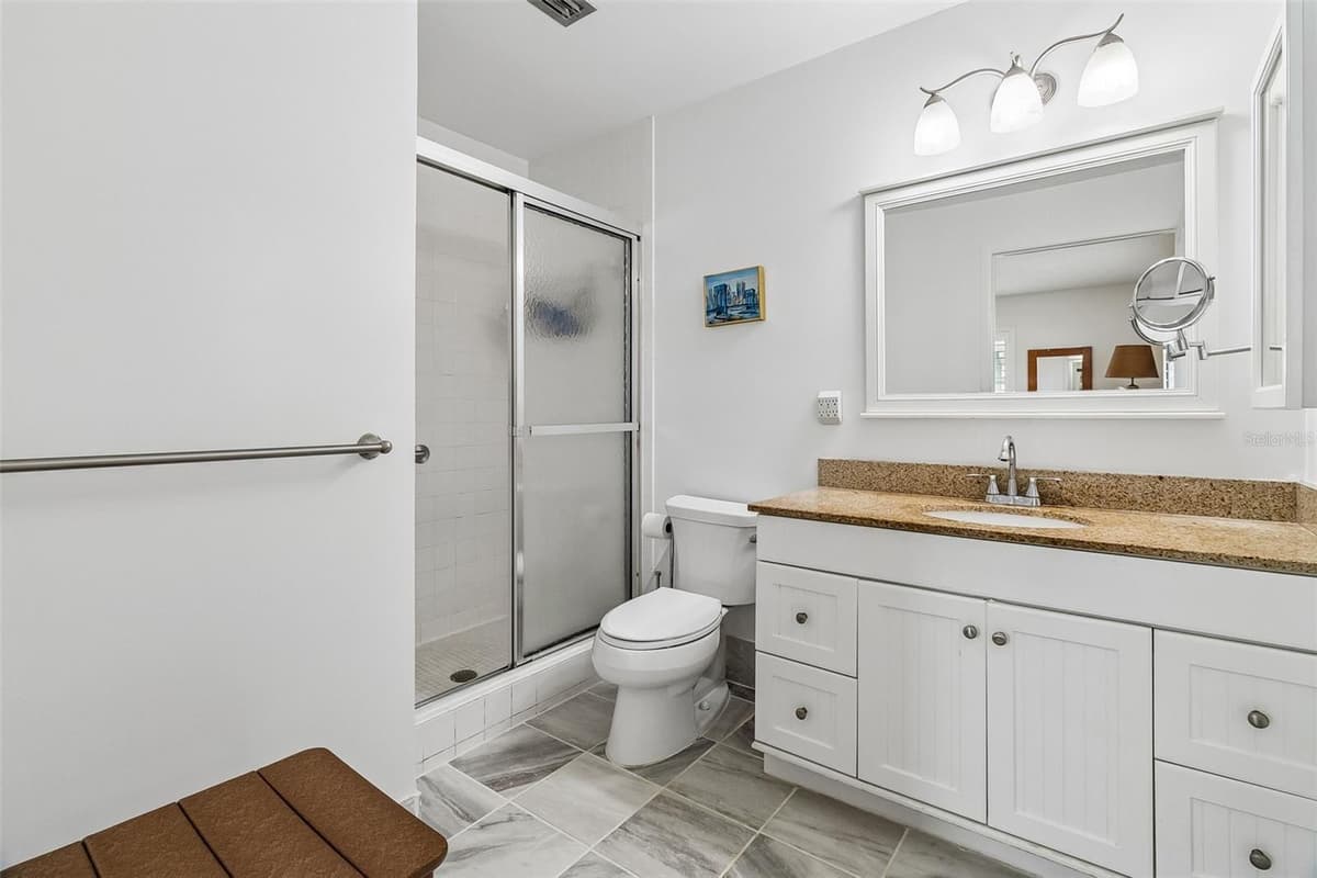 290 PARADISE BOULEVARD — photo 15 of 20