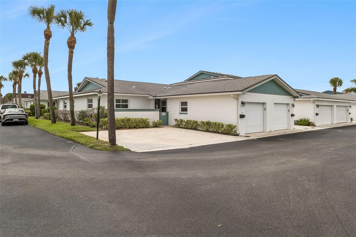 290 PARADISE BOULEVARD — photo 2 of 20