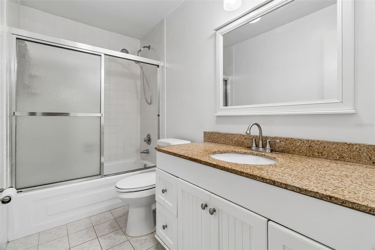 290 PARADISE BOULEVARD — photo 16 of 20