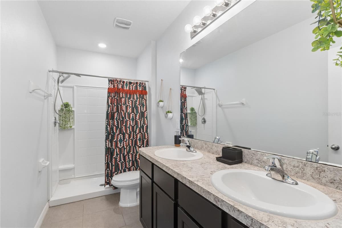 417 NEWMONT CIRCLE — photo 32 of 42