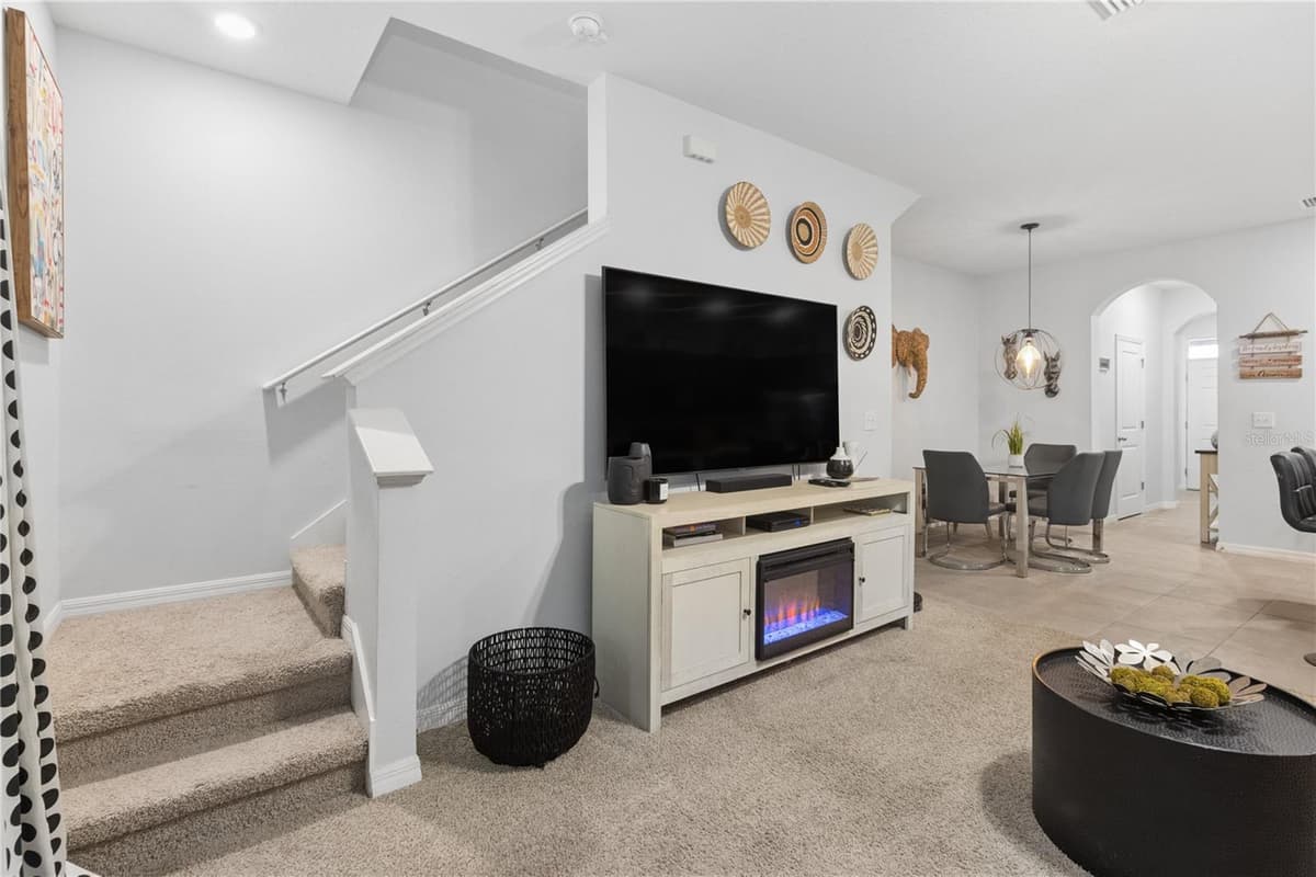 417 NEWMONT CIRCLE — photo 13 of 42