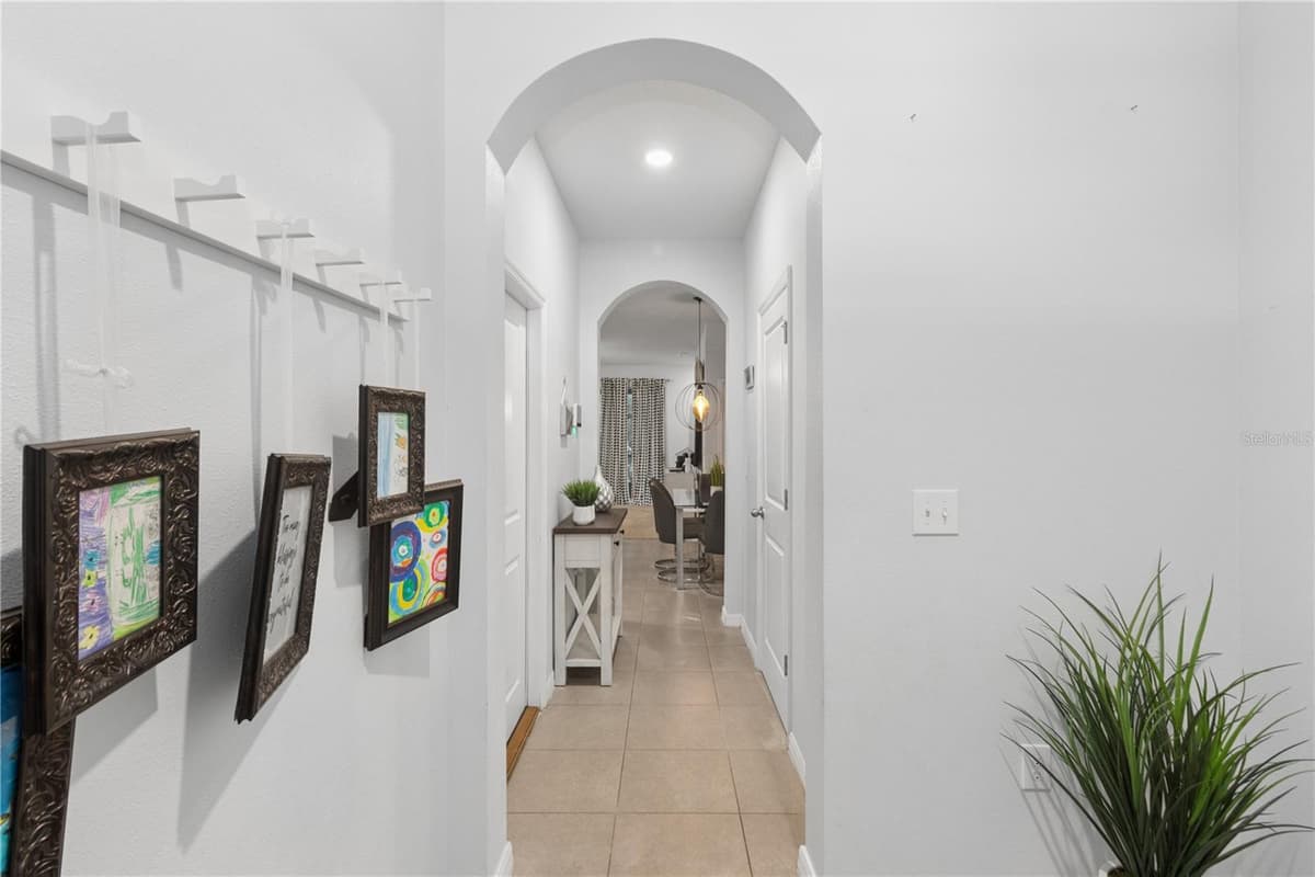 417 NEWMONT CIRCLE — photo 5 of 42