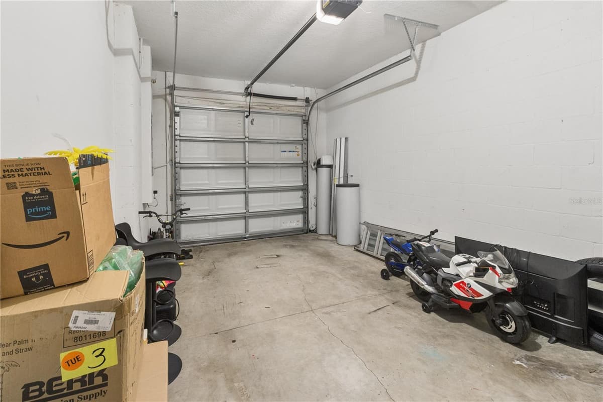 417 NEWMONT CIRCLE — photo 37 of 42