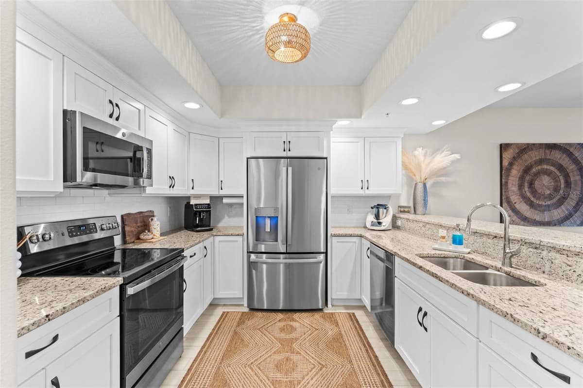 1805 RIVERSIDE DRIVE — photo 7 of 56