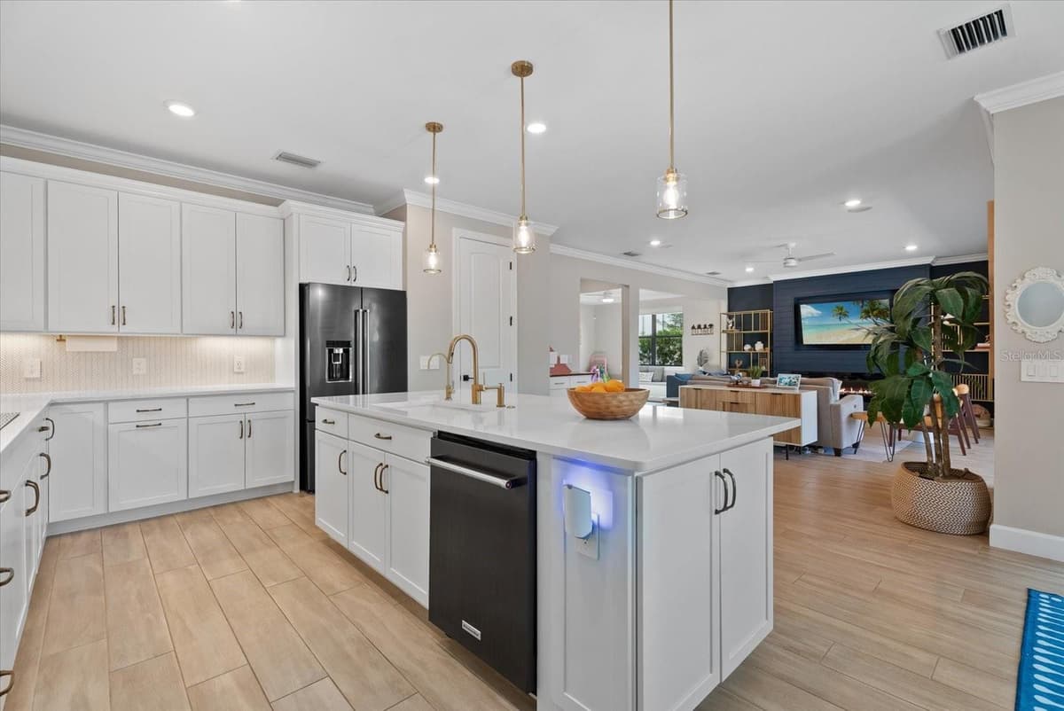 16410 SLATE PLACE — photo 14 of 59