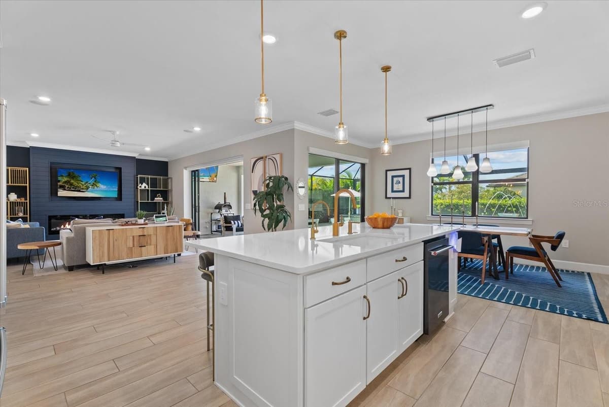 16410 SLATE PLACE — photo 9 of 59