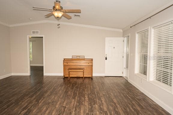 9343 SCEPTER AVENUE — photo 7 of 37